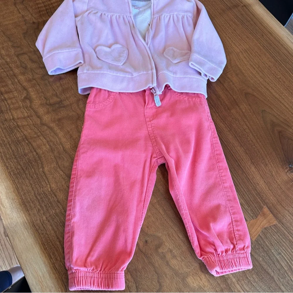 Bundle Set Of Onesie, Velour Hoodie Sweatshirt And Corduroy Pants 12 - 1… - Picture 3 of 17